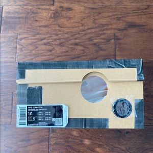 Off white Nike dunks lightly used